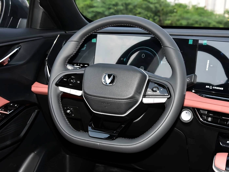 Changan X5 PLUS 2026 Second generation 1.5T Pioneer PRO interior photo 12 Changan X5 PLUS 2026 Second generation 1.5T Pioneer PRO interior photo 12