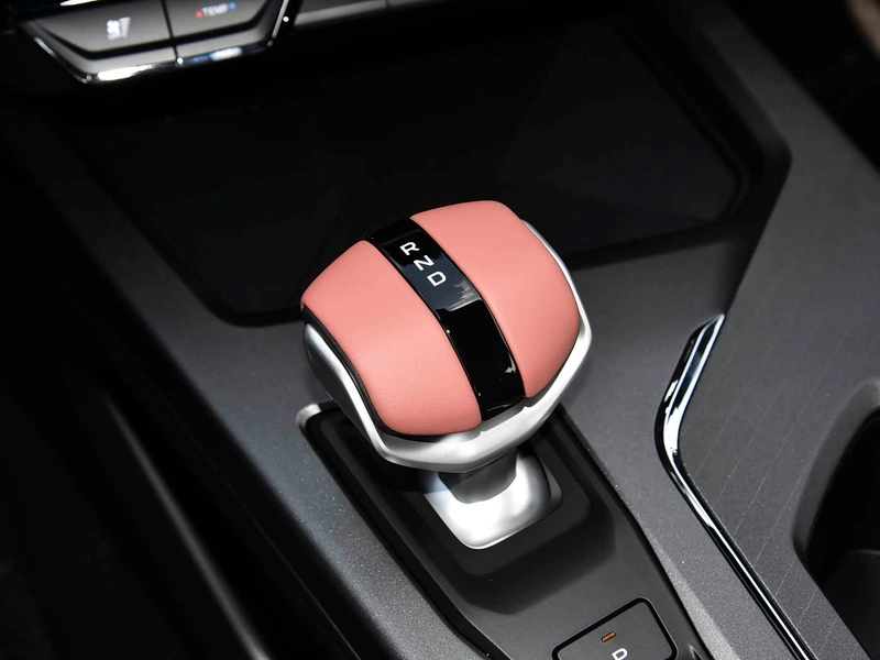 Changan X5 PLUS 2026 Second generation 1.5T Pioneer PRO interior photo 13 Changan X5 PLUS 2026 Second generation 1.5T Pioneer PRO interior photo 13