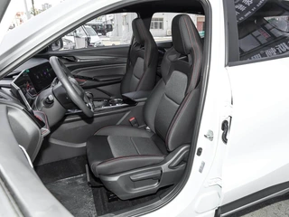 Changan X5 PLUS 2026 Second generation 1.5L MT Luxury Edition interior photo 17 Changan X5 PLUS 2026 Second generation 1.5L MT Luxury Edition interior photo 17