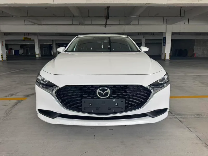 Mazda Mazda3 Axela 2023 2.0L Automatic Quality Edition exterior photo 3 Mazda Mazda3 Axela 2023 2.0L Automatic Quality Edition exterior photo 3
