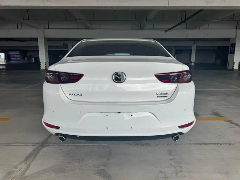 Mazda Mazda3 Axela 2023 2.0L Automatic Quality Edition exterior photo 4 Mazda Mazda3 Axela 2023 2.0L Automatic Quality Edition exterior photo 4
