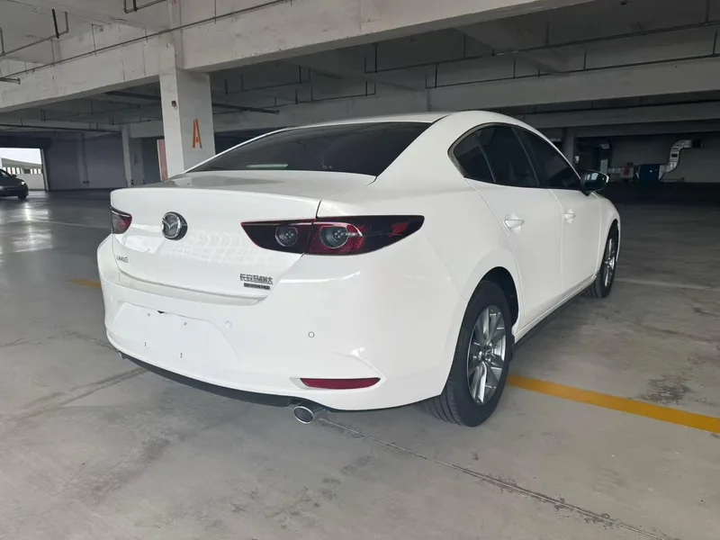 Mazda Mazda3 Axela 2023 2.0L Automatic Quality Edition exterior photo 6 Mazda Mazda3 Axela 2023 2.0L Automatic Quality Edition exterior photo 6