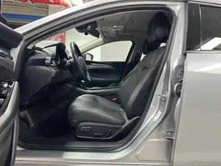 Mazda Atenza 2021 2.5L Blue Sky Sport Edition interior photo 9 Mazda Atenza 2021 2.5L Blue Sky Sport Edition interior photo 9