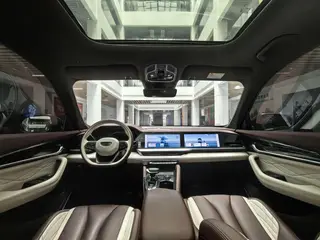 Geely Monjaro 2024 2.0TD High-power automatic two-wheel drive cloud version interior photo 13 Geely Monjaro 2024 2.0TD High-power automatic two-wheel drive cloud version interior photo 13