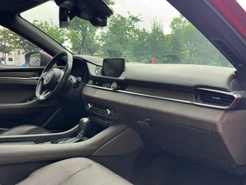 Mazda Atenza 2020 2.5L Blue Sky Respect Edition interior photo 13 Mazda Atenza 2020 2.5L Blue Sky Respect Edition interior photo 13