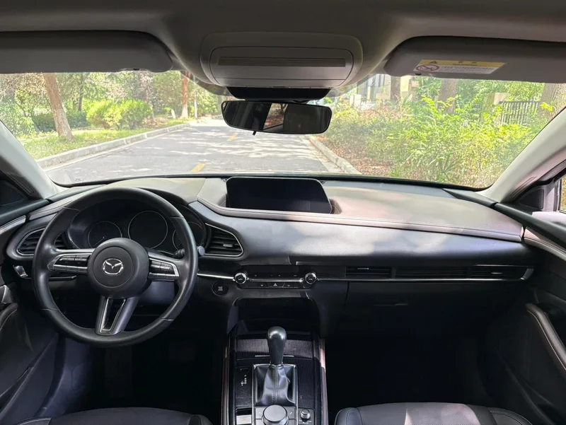 Mazda CX-30 2021 2.0L Tipo Jiayue automático interior foto 9