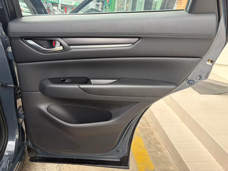 Mazda CX-5 2021 2.0L Automatic two-wheel drive black knight type interior photo 15 Mazda CX-5 2021 2.0L Automatic two-wheel drive black knight type interior photo 15