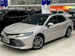 Toyota Camry 2018 Doble motor 2.5HG Edición de lujo exterior foto 6 Toyota Camry 2018 Doble motor 2.5HG Edición de lujo exterior foto 6