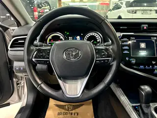 Toyota Camry 2018 Doble motor 2.5HG Edición de lujo exterior foto 7 Toyota Camry 2018 Doble motor 2.5HG Edición de lujo exterior foto 7