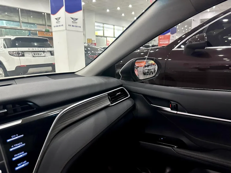 Toyota Camry 2018 Doble motor 2.5HG Edición de lujo interior foto 14 Toyota Camry 2018 Doble motor 2.5HG Edición de lujo interior foto 14