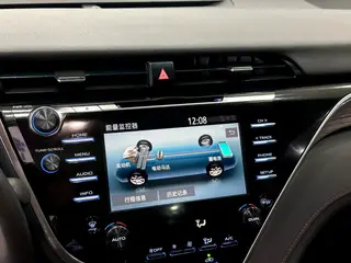 Toyota Camry 2018 Doble motor 2.5HG Edición de lujo interior foto 15 Toyota Camry 2018 Doble motor 2.5HG Edición de lujo interior foto 15