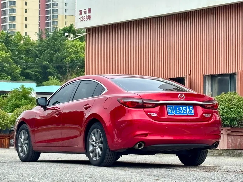 Mazda Atenza 2021 2.0L Edición Blue Sky Fashion exterior foto 4