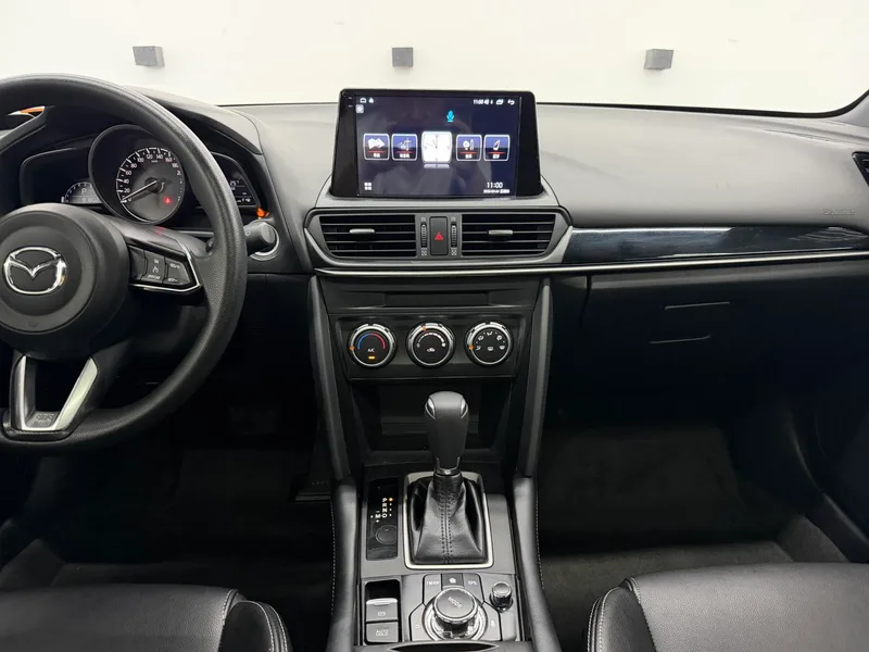 Mazda CX-4 2021 2.0L Two-wheel-drive Blue Sky Vital Edition interior photo 9 Mazda CX-4 2021 2.0L Two-wheel-drive Blue Sky Vital Edition interior photo 9