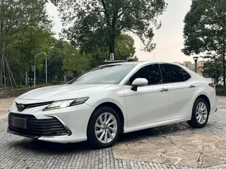 Toyota Camry 2021 2.0G Luxury Edition