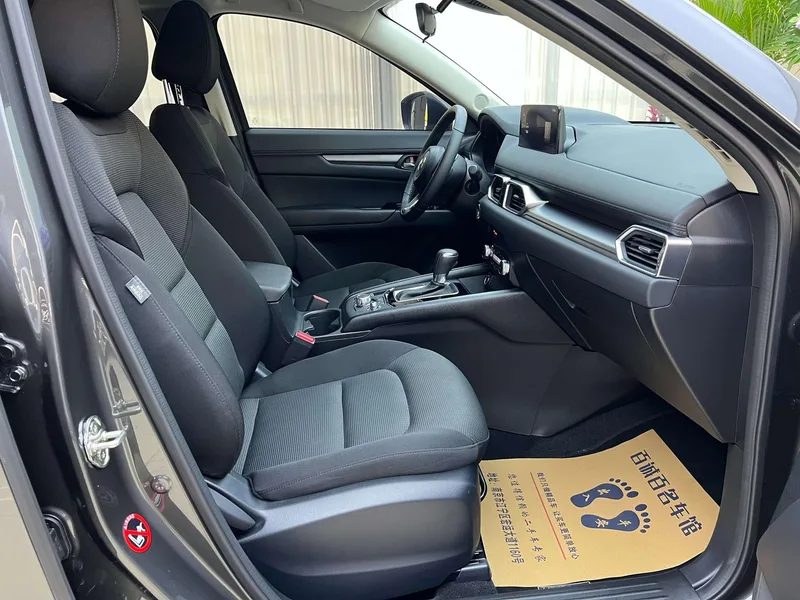 Mazda CX-5 2025 2.0L Automatic two-wheel drive Zhishang Pro interior photo 16 Mazda CX-5 2025 2.0L Automatic two-wheel drive Zhishang Pro interior photo 16