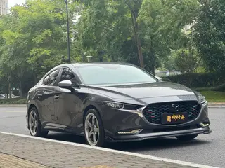 Mazda Mazda3 Axela 2022 2.0L Versión de calidad automática exterior foto 3 Mazda Mazda3 Axela 2022 2.0L Versión de calidad automática exterior foto 3