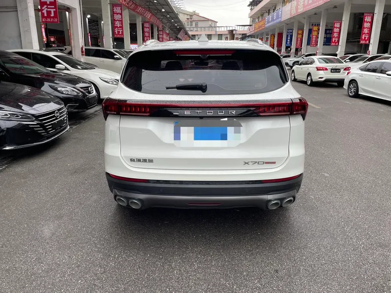 Jetour X70 PLUS 2021 1.5T DCT Montaña 7 Asiento exterior foto 4 Jetour X70 PLUS 2021 1.5T DCT Montaña 7 Asiento exterior foto 4