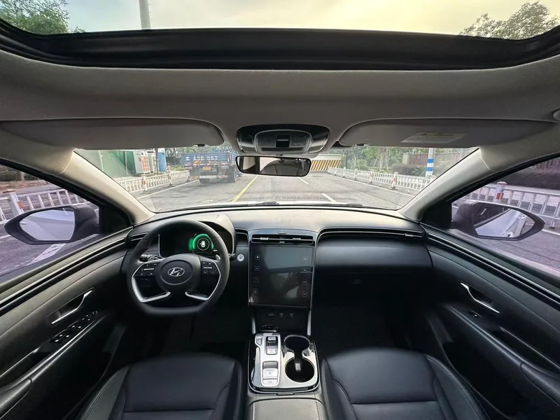 Hyundai Tucson 2021 Tucson L 1.5T GLX Two-wheel drive elite version interior photo 6 Hyundai Tucson 2021 Tucson L 1.5T GLX Two-wheel drive elite version interior photo 6