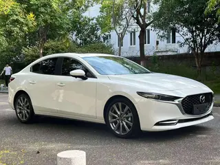 Mazda Mazda3 Axela 2023 2.0L Auto Quality Edition exterior photo 3 Mazda Mazda3 Axela 2023 2.0L Auto Quality Edition exterior photo 3