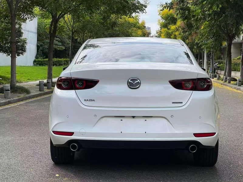 Mazda Mazda3 Axela 2023 2.0L Auto Quality Edition interior photo 13 Mazda Mazda3 Axela 2023 2.0L Auto Quality Edition interior photo 13