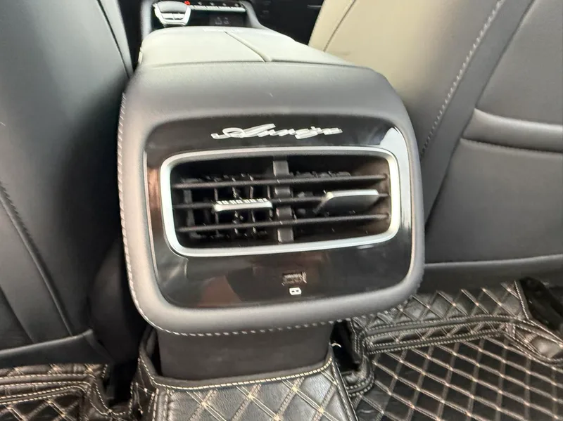 Chery Arrizo 8 PRO 2025 1.6T DCT Luxury type+ interior photo 10