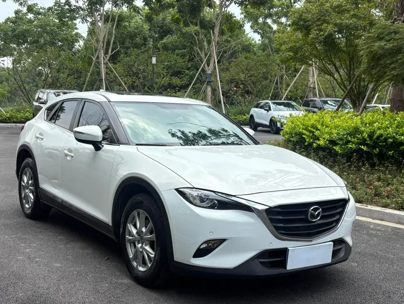 Mazda CX-4 2016 2.0L Automatic two-wheel drive blue sky vitality version exterior photo 3 Mazda CX-4 2016 2.0L Automatic two-wheel drive blue sky vitality version exterior photo 3