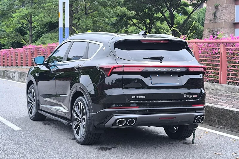 Jetour X70 PLUS 2023 1.6T DCT Strong person PLUS 5 seat exterior photo 6 Jetour X70 PLUS 2023 1.6T DCT Strong person PLUS 5 seat exterior photo 6