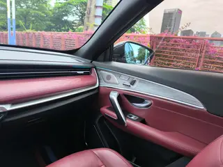 Jetour X70 PLUS 2023 1.6T DCT Strong person PLUS 5 seat interior photo 15 Jetour X70 PLUS 2023 1.6T DCT Strong person PLUS 5 seat interior photo 15