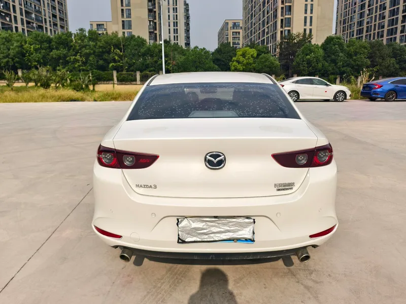 Mazda Mazda3 Axela 2020 2.0L 100 Special anniversary payment exterior photo 4 Mazda Mazda3 Axela 2020 2.0L 100 Special anniversary payment exterior photo 4