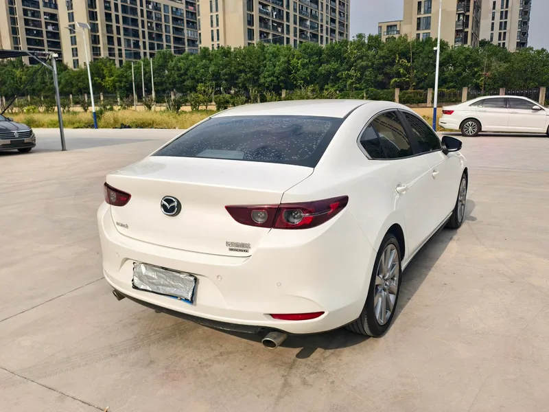 Mazda Mazda3 Axela 2020 2.0L 100 Special anniversary payment exterior photo 5 Mazda Mazda3 Axela 2020 2.0L 100 Special anniversary payment exterior photo 5