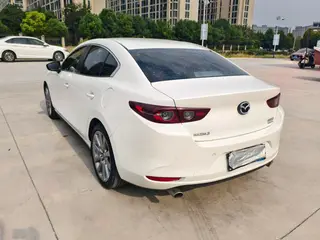 Mazda Mazda3 Axela 2020 2.0L 100 Special anniversary payment exterior photo 6 Mazda Mazda3 Axela 2020 2.0L 100 Special anniversary payment exterior photo 6