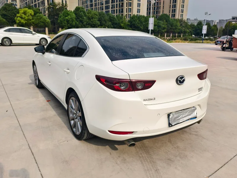 Mazda Mazda3 Axela 2020 2.0L 100 Special anniversary payment exterior photo 6 Mazda Mazda3 Axela 2020 2.0L 100 Special anniversary payment exterior photo 6