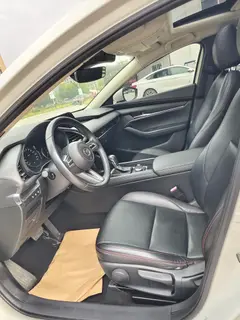 Mazda Mazda3 Axela 2020 2.0L 100 Special anniversary payment interior photo 15 Mazda Mazda3 Axela 2020 2.0L 100 Special anniversary payment interior photo 15