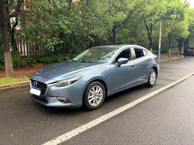 Mazda Mazda3 Axela 2019 Versión de control en la nube Tres volúmenes 1.5L Tipo de lujo automático País VI exterior foto 1 Mazda Mazda3 Axela 2019 Versión de control en la nube Tres volúmenes 1.5L Tipo de lujo automático País VI exterior foto 1