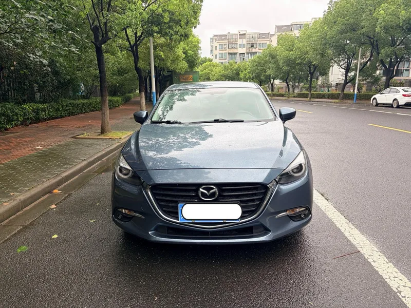 Mazda Mazda3 Axela 2019 Versión de control en la nube Tres volúmenes 1.5L Tipo de lujo automático País VI exterior foto 2 Mazda Mazda3 Axela 2019 Versión de control en la nube Tres volúmenes 1.5L Tipo de lujo automático País VI exterior foto 2