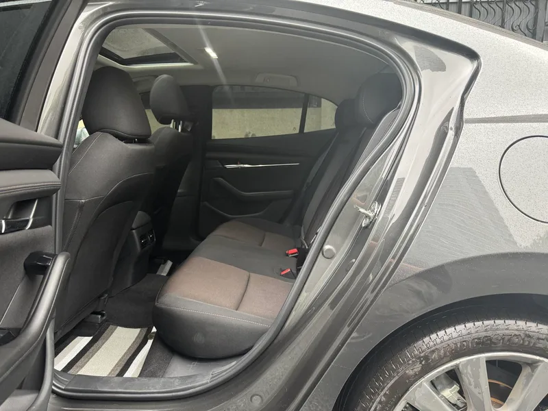 Mazda Mazda3 Axela 2023 2.0L Automatic quality dazzle version exterior photo 6 Mazda Mazda3 Axela 2023 2.0L Automatic quality dazzle version exterior photo 6