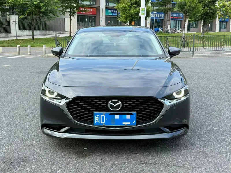 Mazda Mazda3 Axela 2023 2.0L Versión elegante de calidad automática exterior foto 2 Mazda Mazda3 Axela 2023 2.0L Versión elegante de calidad automática exterior foto 2