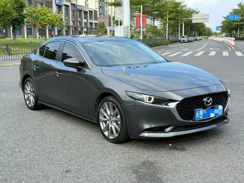 Mazda Mazda3 Axela 2023 2.0L Versión elegante de calidad automática exterior foto 3 Mazda Mazda3 Axela 2023 2.0L Versión elegante de calidad automática exterior foto 3
