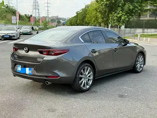 Mazda Mazda3 Axela 2023 2.0L Versión elegante de calidad automática interior foto 6 Mazda Mazda3 Axela 2023 2.0L Versión elegante de calidad automática interior foto 6