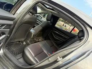 Mazda Mazda3 Axela 2023 2.0L Versión elegante de calidad automática interior foto 9 Mazda Mazda3 Axela 2023 2.0L Versión elegante de calidad automática interior foto 9