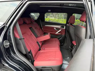 Jetour X70 PLUS 2023 1.5T DCT Valiente PLUS 5 Asiento interior foto 11 Jetour X70 PLUS 2023 1.5T DCT Valiente PLUS 5 Asiento interior foto 11
