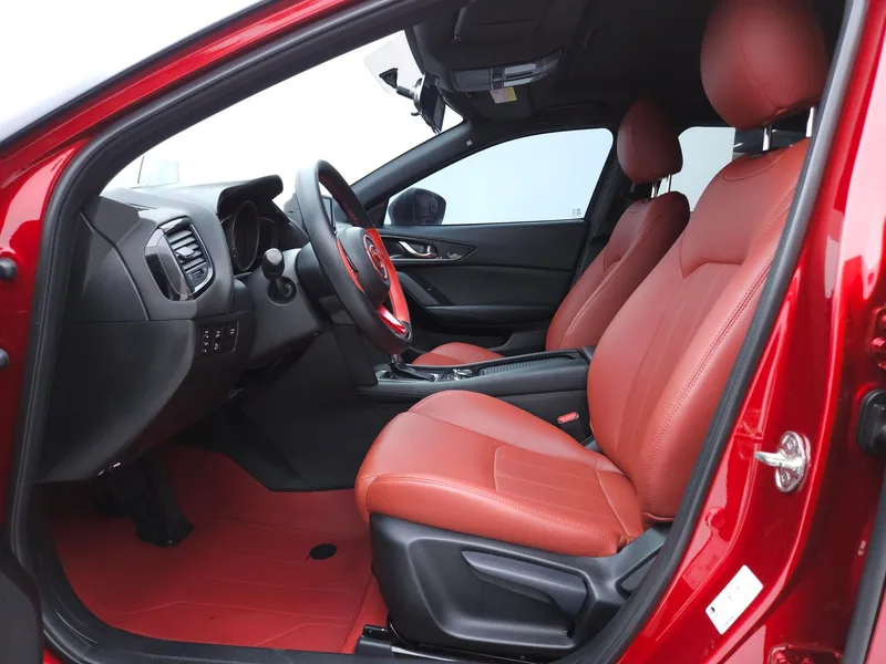 Mazda CX-4 2021 2.0L Two-wheel-drive Blue Sky Vital Edition interior photo 14 Mazda CX-4 2021 2.0L Two-wheel-drive Blue Sky Vital Edition interior photo 14