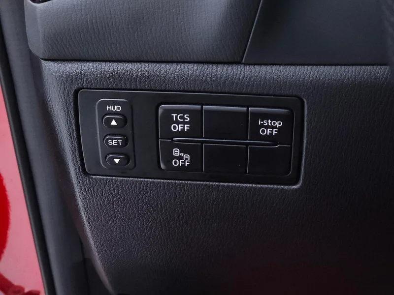 Mazda CX-4 2021 2.0L Two-wheel-drive Blue Sky Vital Edition interior photo 19 Mazda CX-4 2021 2.0L Two-wheel-drive Blue Sky Vital Edition interior photo 19