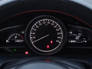 Mazda CX-4 2021 2.0L Two-wheel-drive Blue Sky Vital Edition interior photo 20 Mazda CX-4 2021 2.0L Two-wheel-drive Blue Sky Vital Edition interior photo 20