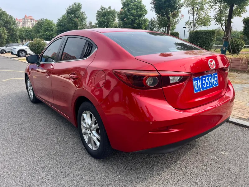 Mazda Mazda3 Axela 2017 Three-box 1.5L Automatic Luxury Model Country VI exterior photo 6 Mazda Mazda3 Axela 2017 Three-box 1.5L Automatic Luxury Model Country VI exterior photo 6
