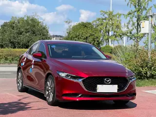 Mazda Mazda3 Axela 2020 2.0L Automatic quality elegant version exterior photo 2 Mazda Mazda3 Axela 2020 2.0L Automatic quality elegant version exterior photo 2