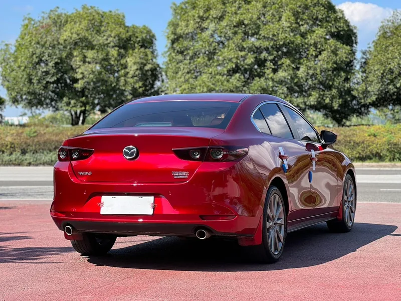 Mazda Mazda3 Axela 2020 2.0L Automatic quality elegant version exterior photo 5 Mazda Mazda3 Axela 2020 2.0L Automatic quality elegant version exterior photo 5