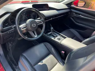Mazda Mazda3 Axela 2020 2.0L Automatic quality elegant version interior photo 11 Mazda Mazda3 Axela 2020 2.0L Automatic quality elegant version interior photo 11