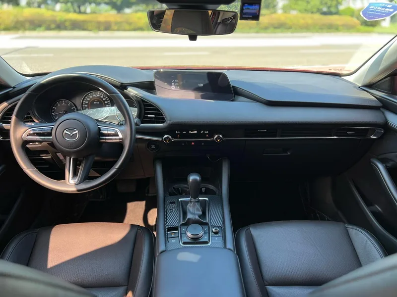 Mazda Mazda3 Axela 2020 2.0L Automatic quality elegant version interior photo 12 Mazda Mazda3 Axela 2020 2.0L Automatic quality elegant version interior photo 12