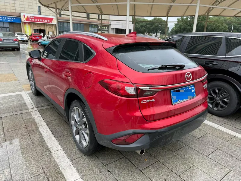 Mazda CX-4 2016 2.0L Automatic two-wheel drive blue sky vitality version exterior photo 4 Mazda CX-4 2016 2.0L Automatic two-wheel drive blue sky vitality version exterior photo 4